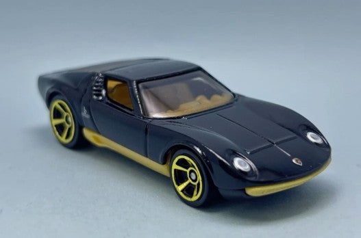 Hot Wheels 2025 #078/250 '71 Lamborghini Miura SV, NEW/LOOSE, black