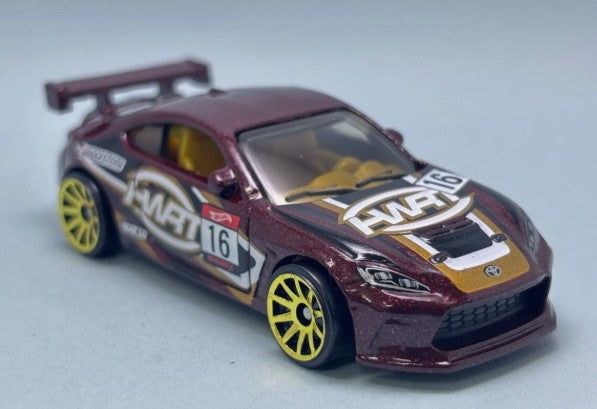 Hot Wheels 2025 #079/250 Toyota GR86 Cup, NEW/LOOSE, burgundy