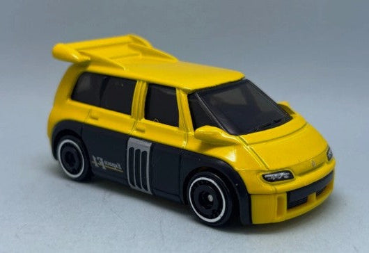 Hot Wheels 2025 #172/250 Renault Espace F1, NEW/LOOSE, yellow