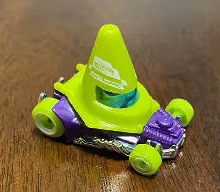 Hot Wheels 2025 #148/250 Cone Shaker, NEW/LOOSE, green