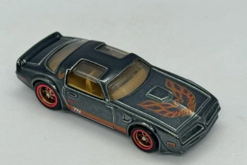 Hot Wheels 2024 #206/250 '77 Pontiac Firebird T/A, SUPER TREASURE HUNT, NEW/LOOSE, spectraflame black