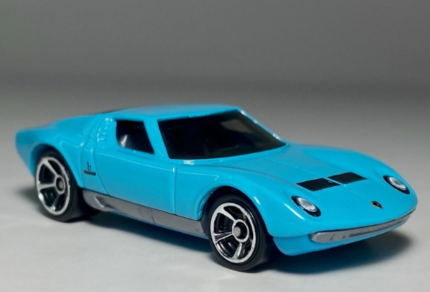 Hot Wheels 2025 #078/250 '71 Lamborghini Miura SV, RETAILER EXCLUSIVE, NEW/LOOSE, turquoise