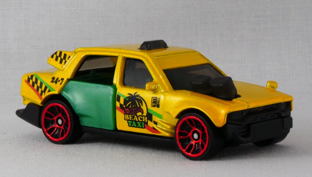 Hot Wheels Multipack Exclusive, Time Attaxi, NEW/LOOSE, yellow