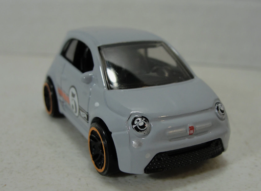 Hot Wheels 2024 #022/250 Fiat 500e, NEW/LOOSE, grey