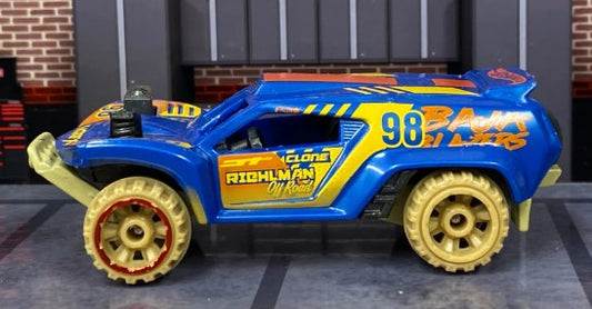 Hot Wheels 2023 #182/250 Dune Crusher, NEW/LOOSE, blue