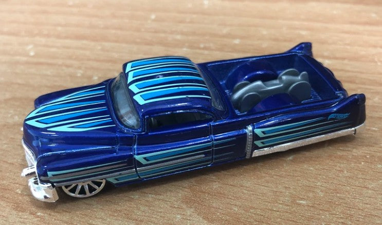 Hot Wheels 2019 #106/250 Custom '53 Cadillac, NEW/LOOSE, candy dark blue