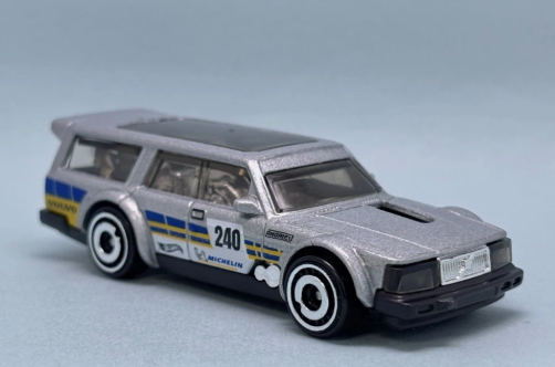 Hot Wheels 2025 #227/250 Volvo 240 Drift Wagon, NEW/LOOSE, silver