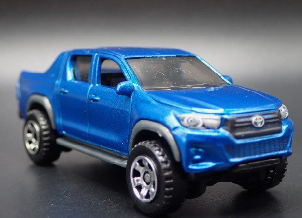 Matchbox 2024 #035/100 Toyota Hilux Pickup, NEW/LOOSE, blue