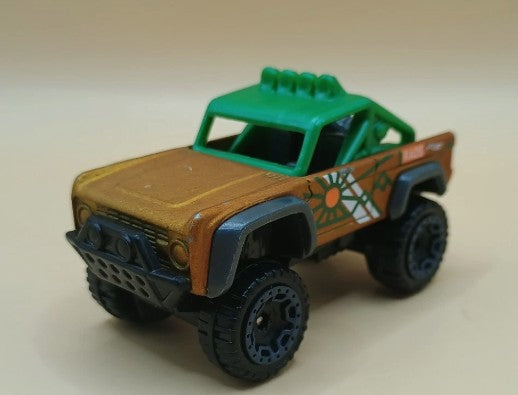 Hot Wheels Multipack Exclusive, Custom Ford Bronco, NEW/LOOSE, satin gold