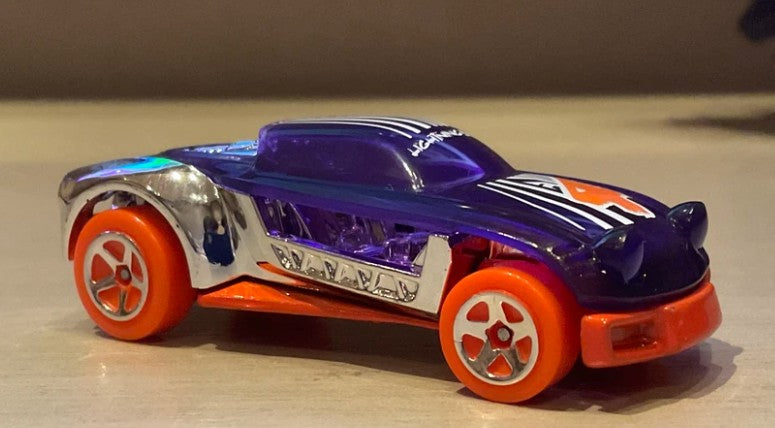 Hot Wheels Multipack Exclusive, Lightnin' Bug, NEW/LOOSE, translucent purple