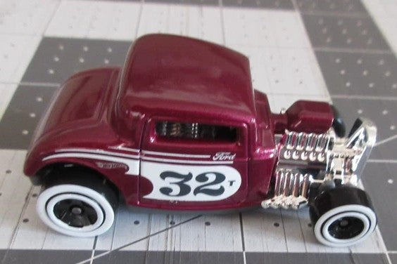 Hot Wheels 2025 Multipack Exclusive,'32 Ford, NEW/LOOSE, metallic burgundy