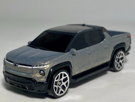 Hot Wheels 2025 #086/250 Silverado EV RST, RETAILER EXCLUSIVE, NEW/LOOSE, silver ice metallic