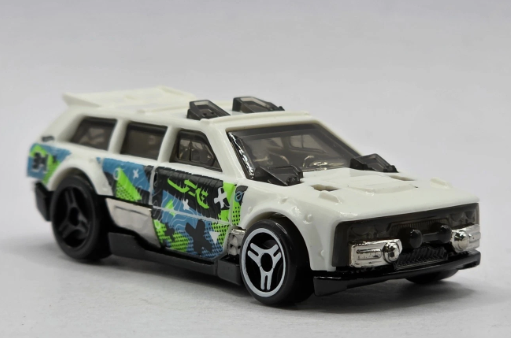 Hot Wheels 2025 #184/250 Track Dwagon, NEW/LOOSE, white