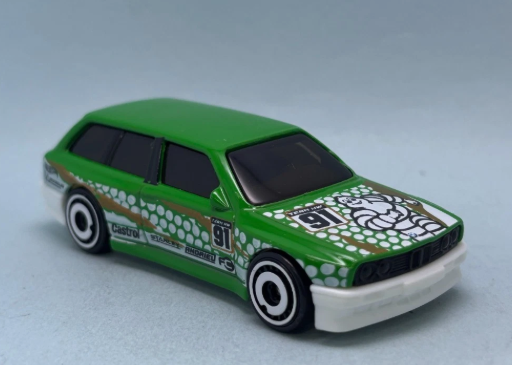 Hot Wheels 2025 #245/250 BMW M3 Wagon, NEW/LOOSE, green