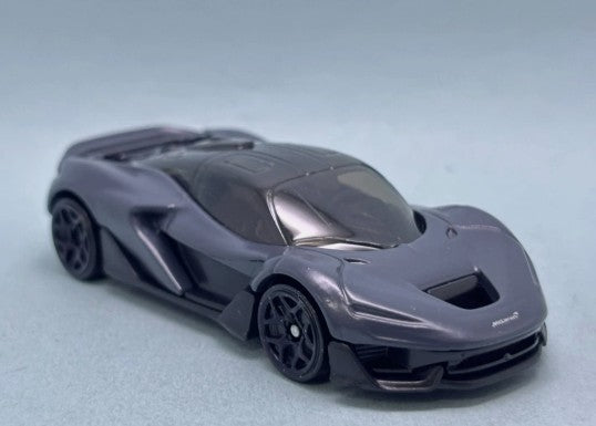 Hot Wheels 2025 #142/250 McLaren W1, NEW/LOOSE, grey