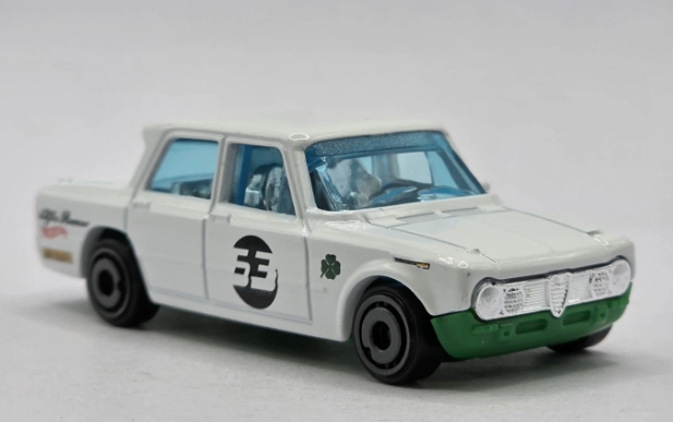 Hot Wheels 2025 #195/250 Alfa Romeo Giulia TI Super, NEW/LOOSE, white