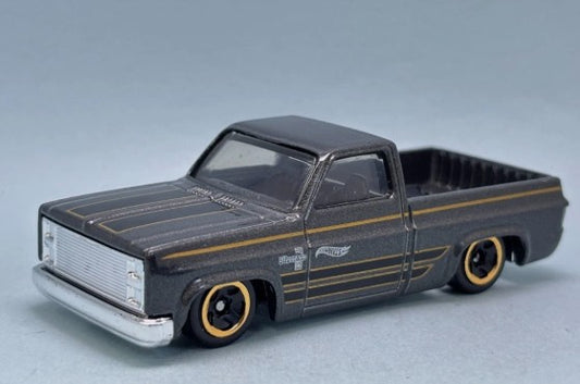 Hot Wheels 2025 #157/250 '83 Chevy Silverado, NEW/LOOSE, dark metalflake grey