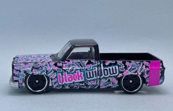 Hot Wheels 2026 #042/250 '83 Chevy Silverado, NEW/LOOSE, black