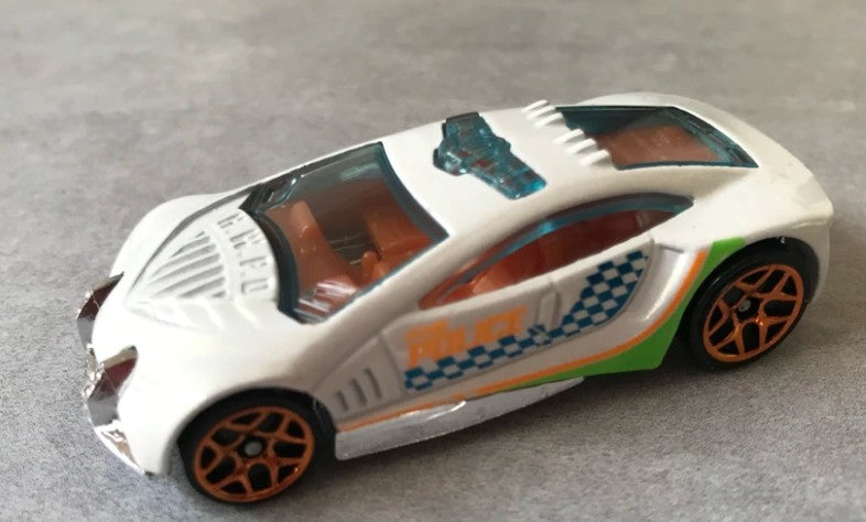 Hot Wheels 2022 Mystery Models (Series 3), Speed Trap, NEW/LOOSE, white