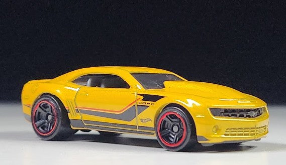 Hot Wheels 2023 Multipack Exclusive,'13 COPO Camaro, NEW/LOOSE, metalflake yellow