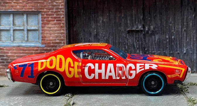 Hot Wheels 2022 #109/250 '71 Dodge Charger, NEW/LOOSE, red