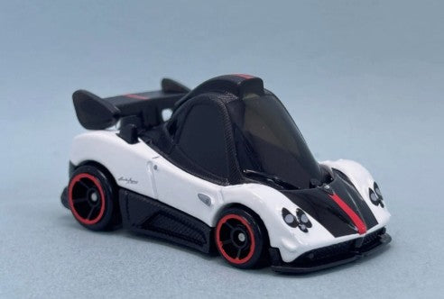 Hot Wheels 2026 #026/250, Pagani Zonda Cinque (Toon'd), NEW/LOOSE, white