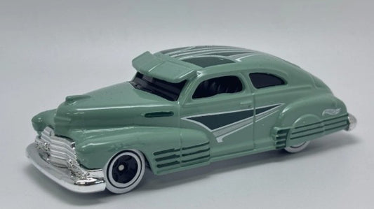 Hot Wheels 2026 #045/250 '47 Chevy Fleetline, NEW/LOOSE, seafoam green
