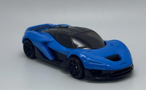 Hot Wheels 2026 #074/250 McLaren W1, NEW/LOOSE, blue