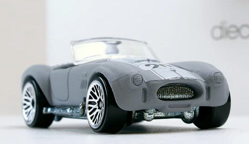Hot Wheels 2005 #160/250, Classic Cobra, RETAILER EXCLUSIVE, NEW/LOOSE, primer grey