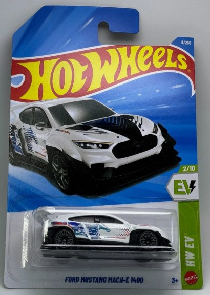 Hot Wheels 2026 #008/250 Ford Mustang Mach-E 1400, white