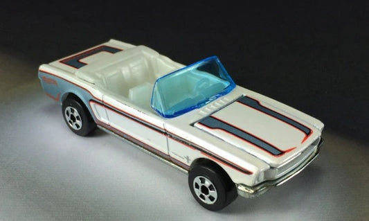 Hot Wheels 2011 The Hot Ones: Classic Machines 6-Pack, '65 Mustang Convertible, NEW/LOOSE, pearl white