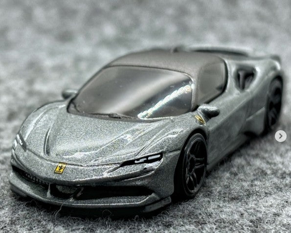 Hot Wheels 2025 #191/250 Ferrari SF90 Stradale, NEW/LOOSE, metalflake grey