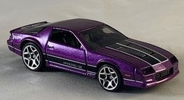 Hot Wheels 2025 Multipack Exclusive, '85 Chevrolet Camaro IROC-Z, metalflake purple