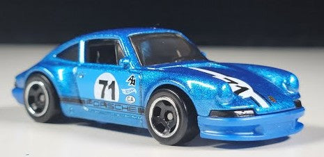 Hot Wheels 2025 Multipack Exclusive, '71 Porsche 911, NEW/LOOSE, metalflake blue
