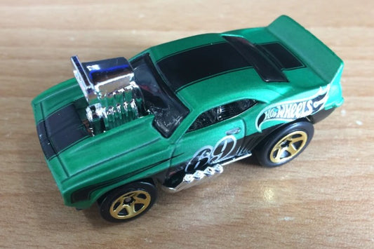 Hot Wheels 2017 #171/365, '69 Camaro Z28, NEW/LOOSE, matte pearl dark green