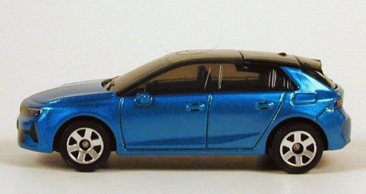 Matchbox 2025 #114/125 Opel Astra, NEW/LOOSE, metalflake blue