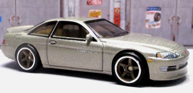 Hot Wheels 2026 Premium Modern Classics 3/5, Toyota Soarer, NEW/LOOSE, silver