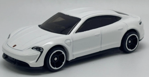 Hot Wheels 2026 #034/250 Porsche Taycan Turbo S, NEW/LOOSE, white