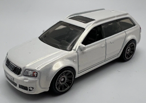 Matchbox 2018 #020/125, Audi RS6 Avant - 2004, NEW/LOOSE, metalflake white