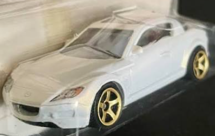 Matchbox 2026 #019/125, 2004 Mazda RX-8, NEW/LOOSE, white