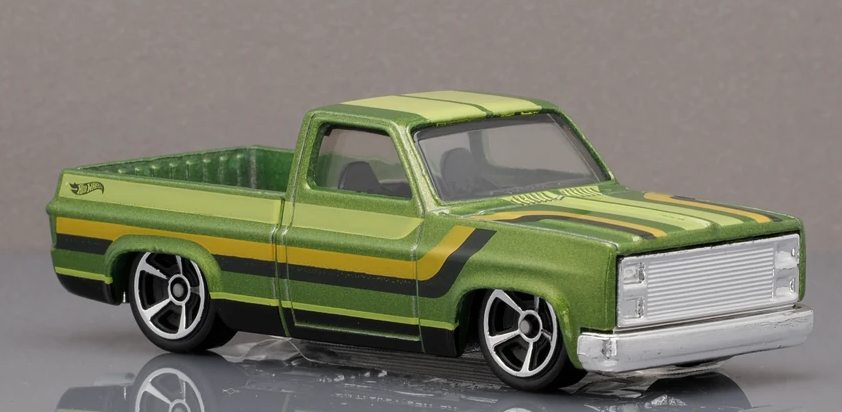 Hot Wheels 2022 #114/250, '83 Chevy Silverado, NEW/LOOSE, metalflake green