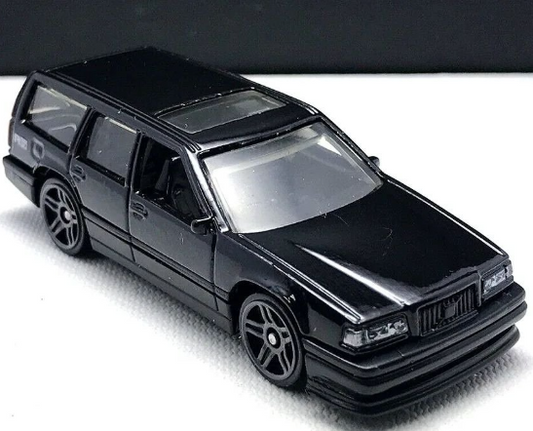 Hot Wheels 2022 #140/250, Volvo 850 Estate, NEW/LOOSE, stone black