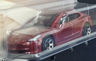 Matchbox 2025 #004/125, Tesla Model 3, NEW/LOOSE, metalflake maroon