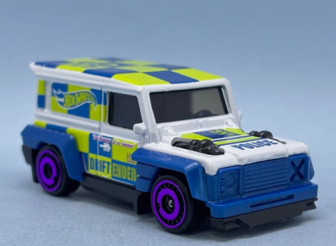 Hot Wheels 2025 #114/250, Drift-Ender, NEW/LOOSE, white