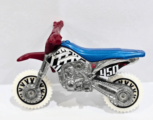 Hot Wheels 2024 #130/250 HW450F, NEW/LOOSE, blue