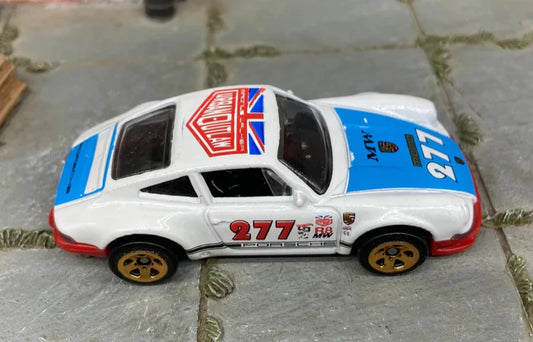 Hot Wheels 2023 #126/250 '71 Porsche 911, NEW/LOOSE, white/blue hood (Urban Outlaw livery)