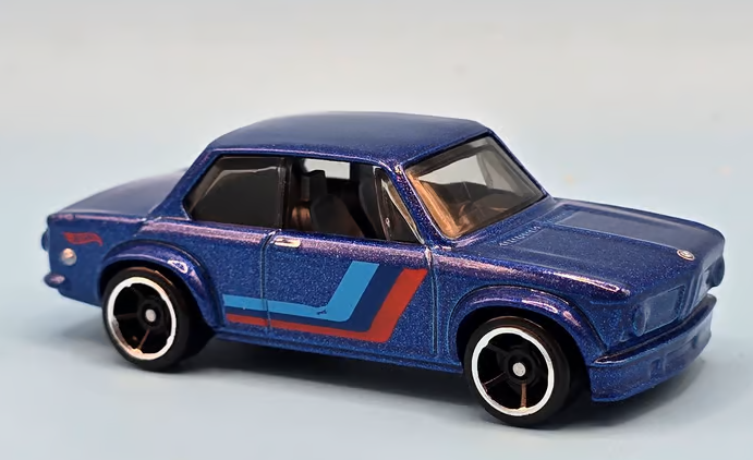Hot Wheels 2025 #077/250 BMW 2002, NEW/LOOSE, blue