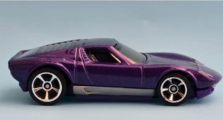 Hot Wheels 2026 #227/250, '71 Lamborghini Miura SV, NEW/LOOSE, violet