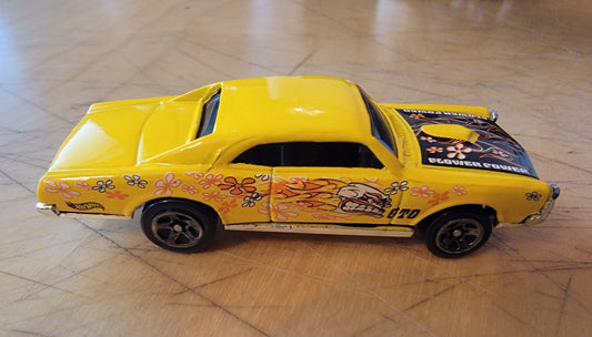 Hot Wheels 2001 #92 '67 Pontiac GTO, PREOWNED/LOOSE, yellow