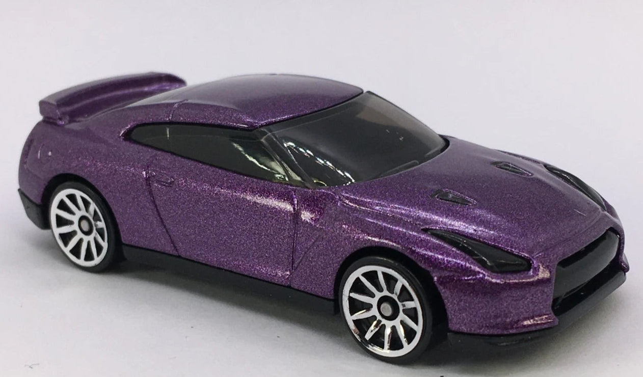 Hot Wheels 2026 Multipack Exclusive, 2009 Nissan GT-R (R35), NEW/LOOSE, purple
